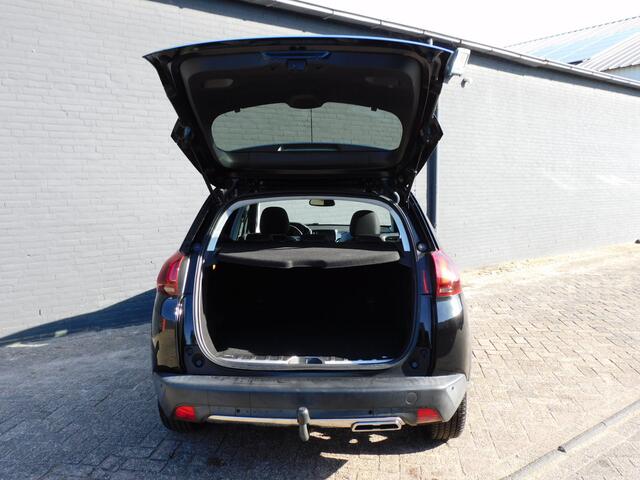 Peugeot 2008 1.2 PureTech GT-line TOPSTAAT! DEALER ONDERHOUDEN! APPLE / ANDROID! PANODAK! FULLMAP NAVI! TREKHAAK! CRUISE! CLIMA! LM VELGEN!