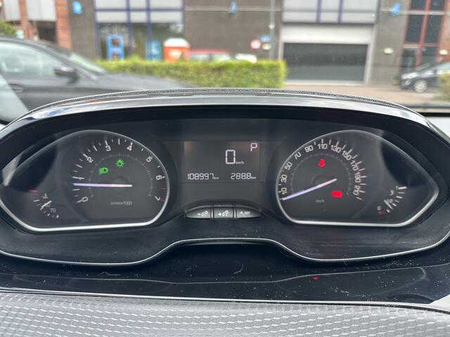 Peugeot 2008 1.2 PureTech Blue Lion Automaat All-in Prijs Airco/Cruise/Navi/Carplay/Android auto/Parkeer sens a Eurorepar