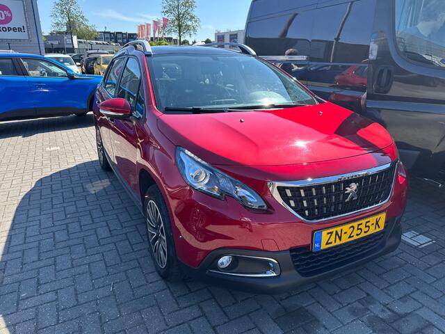 Peugeot 2008 1.2 PT Blue Lion, Panorama Dak! Trekhaak! VERWACHT!