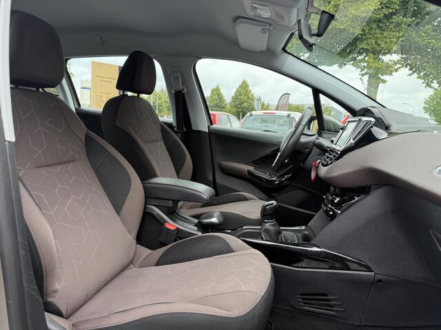 Peugeot 2008 1.2 PureTech Urban Cross 2e Eigenaar,Navi,110pk,Clima,Cruise,Trekhaak,Pdc,Nieuwe Apk bij Aflevering