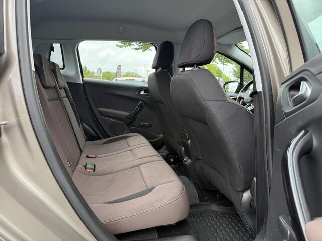 Peugeot 2008 1.2 PureTech Urban Cross 2e Eigenaar,Navi,110pk,Clima,Cruise,Trekhaak,Pdc,Nieuwe Apk bij Aflevering