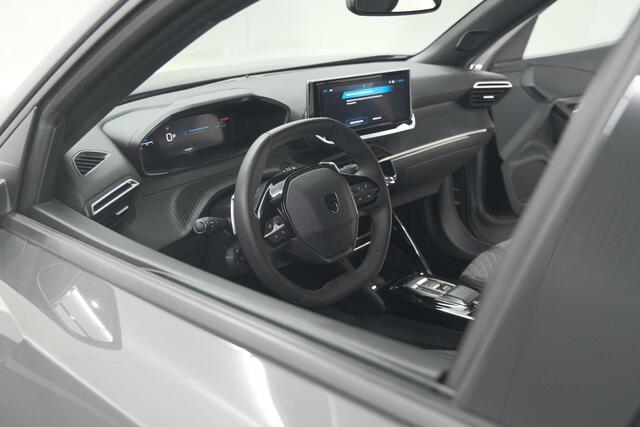 Peugeot 2008 Hybrid 136 e-DCS6 Allure | 360 Camera | Adaptieve Cruise Control | Dodehoekdetectie | Navigatie