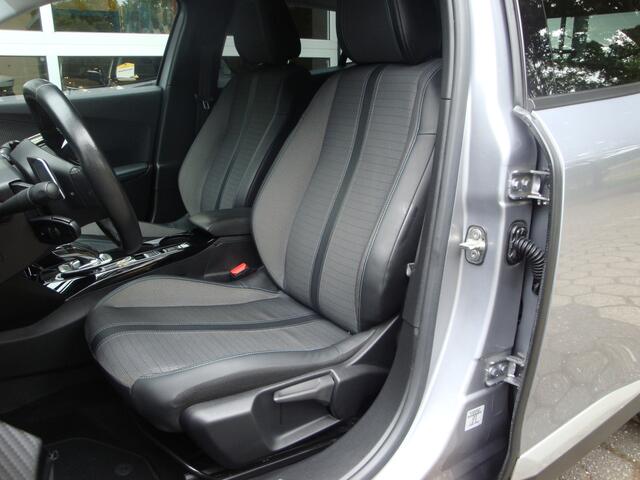 Peugeot 2008 1.2 PureTech Allure Pack