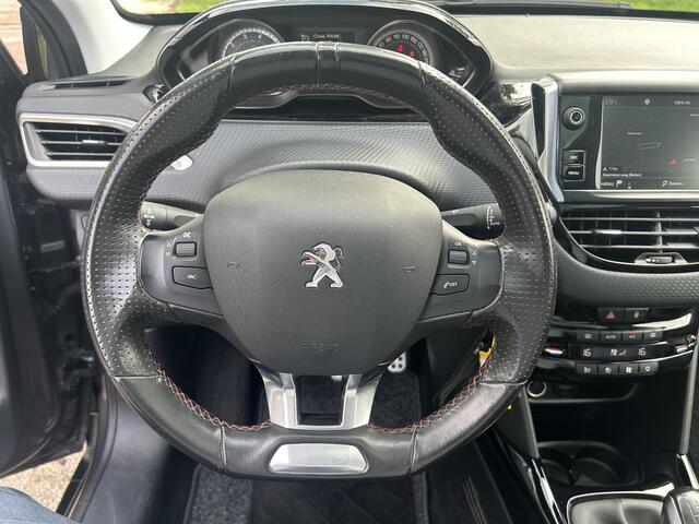 Peugeot 2008 1.2 Turbo 110 PK GT-line | Navigatie | Trekhaak 1250 KG | Panoramadak | 17" Lichtmetalen Velgen | Camera | All Season Banden | Parkeersensoren | Half Lederen Bekleding | LED Dagrijverlichting