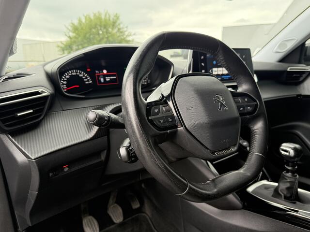 Peugeot 2008 BWJ 2021 1.2 101 PK Allure HALF LEDER / CAMERA / PRIV. GLAS / CLIMA / NAVI / CRUISE / BLUETOOTH / LMV / MULTIFUNCT. STUUR / LED / ISOFIX