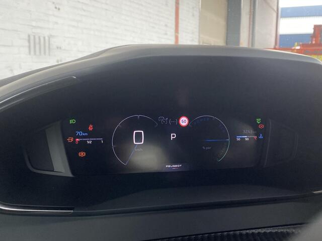 Peugeot 2008 1.2 Hybrid 136 Allure