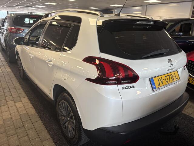 Peugeot 2008 1.2 PureTech Active , Trekhaak, Navi, Airco, Cruise, All Season, LMV 16 Inch, Bluetooth, Armsteun, Dakrails, Aux