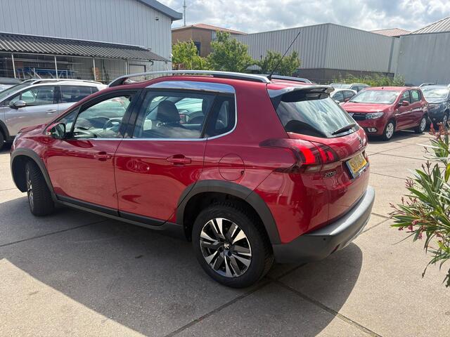 Peugeot 2008 1.2 PureTech Allure