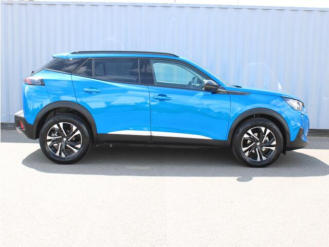 Peugeot 2008 1.2 PureTech Allure 130 PK / Navigatie / Camera