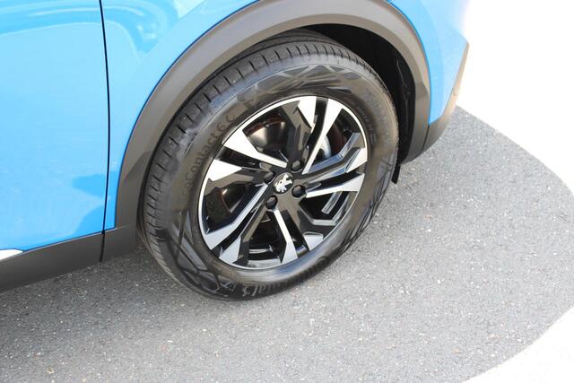 Peugeot 2008 1.2 PureTech Allure 130 PK / Navigatie / Camera