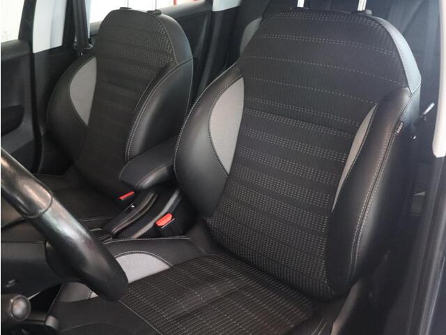 Peugeot 2008 1.2 Turbo 110PK Allure AUTOMAAT | TREKHAAK | CAMERA | PANO-DAK | CARPLAY/ANDROID AUTO |