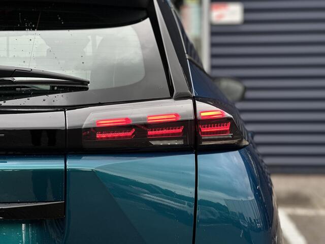 Peugeot 2008 1.2 PureTech 100 Style | Parkeercamera/-sensoren | Navigatie | Climate Control | Apple Carplay/Android Auto | Full LED | DAB | Cruise Control |