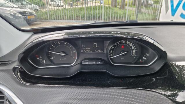 Peugeot 2008 1.2 PURET. BLUE LION