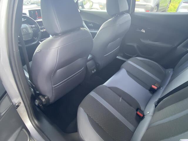 Peugeot 2008 1.2T 130pk Allure | Keyless Entry | 3D Cockpit | Achteruitrijcamera | Navigatie | Parkeersensoren | Apple Carplay/Android Auto