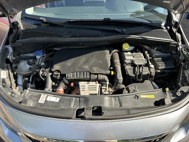 Peugeot 2008 1.2 PureTech Allure 110PK NAVI CARPLAY CRUISE CLIMA.