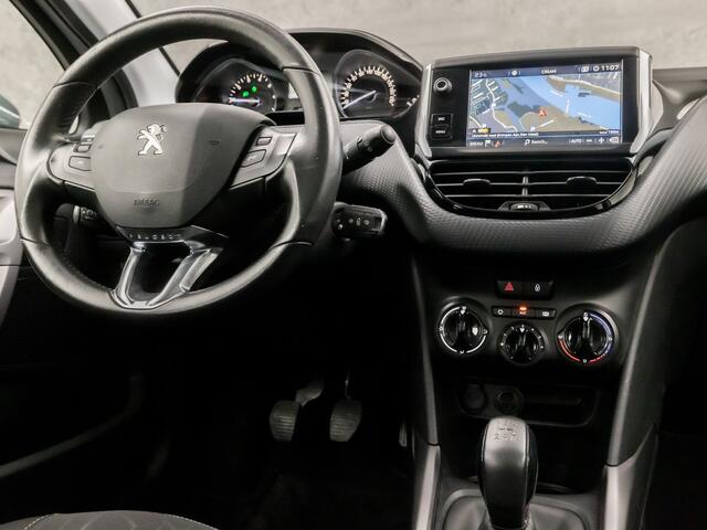 Peugeot 2008 1.2 PureTech Sport (PANORAMADAK, APPLE CARPLAY, NAVIGATIE, LM VELGEN, SPORTSTOELEN, PARKEERSENSOREN, CRUISE, NIEUWE APK, NIEUWSTAAT)