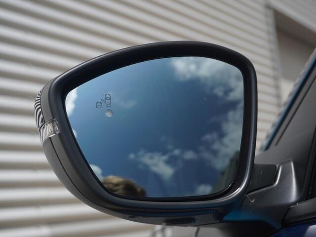 Peugeot 2008 1.2 Hybrid 136 Allure