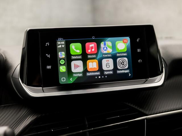Peugeot 2008 1.2 PureTech Sport Automaat (APPLE CARPLAY, GROOT NAVI, LM VELGEN, SPORTSTOELEN, LED KOPLAMPEN, PARKEERSENSOREN, LANE ASSIST, NIEUWSTAAT)