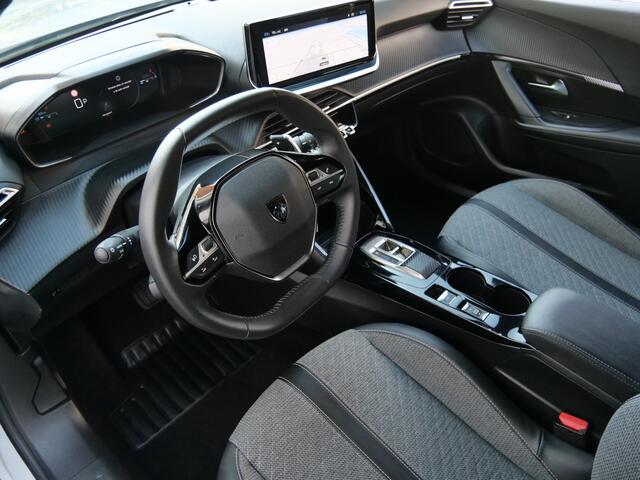 Peugeot 2008 1.2 PureTech 130pk Allure Automaat Navigatie / Camera / LED