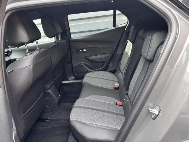 Peugeot 2008 Allure 1.2 Turbo 100pk | KEYLESS ENTRY | GRIPCONTROL | 360° CAMERA | NAVI | ADAPTIVE CRUISE | CLIMA | 17" LM | DAB+