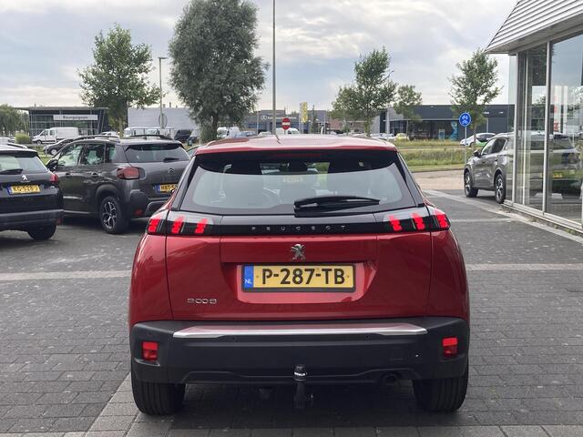 Peugeot 2008 1.2 PureTech Active Pack | Apple Carplay/Android Auto | Cruise control | Afneembare Trekhaak | Navigatie via App |