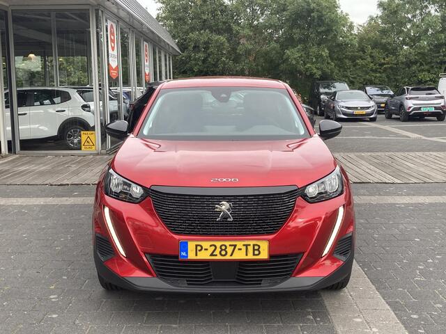 Peugeot 2008 1.2 PureTech Active Pack | Apple Carplay/Android Auto | Cruise control | Afneembare Trekhaak | Navigatie via App |