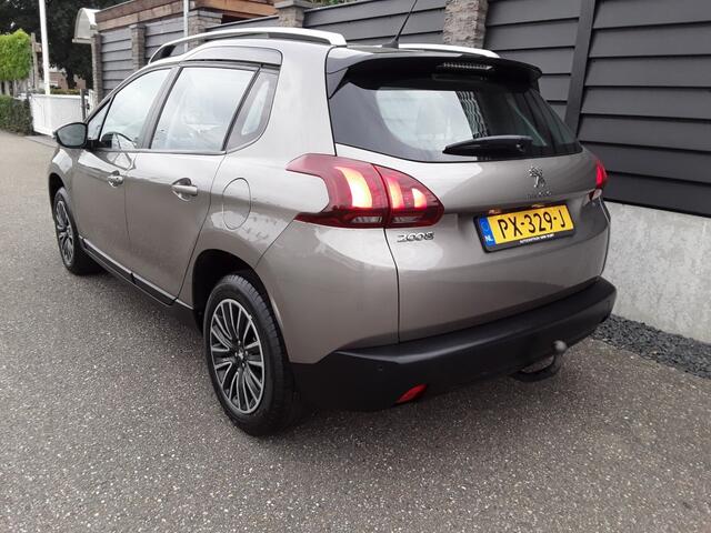 Peugeot 2008 1.2 PURET. BLUE LION
