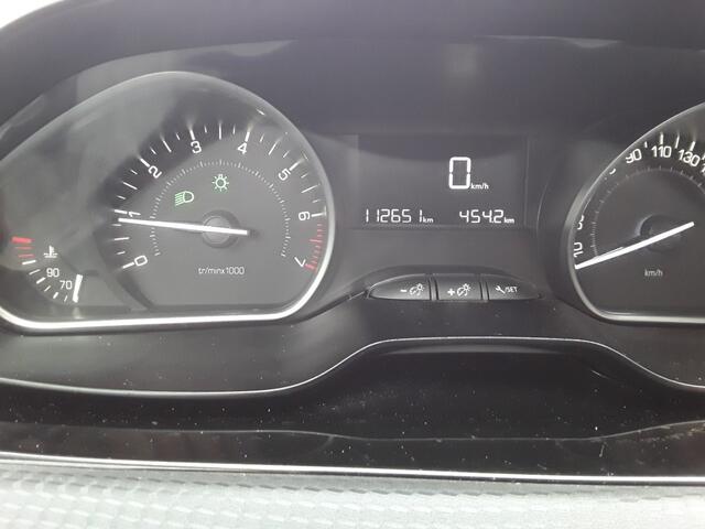 Peugeot 2008 1.2 PURET. BLUE LION