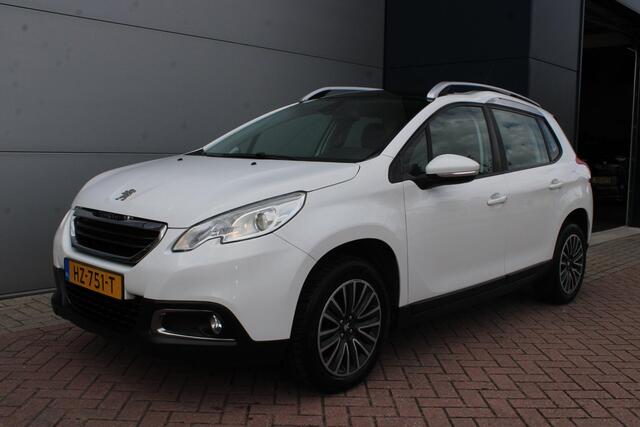 Peugeot 2008 1.2 PureTech Active Automaat Airco Navi Panoramadak Trekhaak