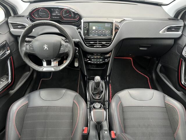 Peugeot 2008 PureTech 110 GT-line | Trekhaak | Carplay/Android Auto | Panoramadak |