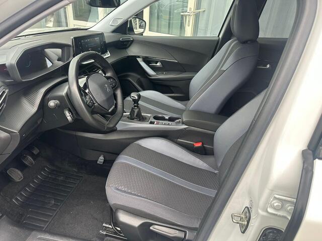 Peugeot 2008 1.2 PureTech Allure