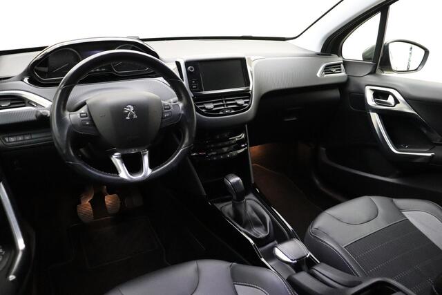 Peugeot 2008 1.2 PureTech Allure | Navigatie | Camera | Lichtmetalen velgen | Trekhaak | Climate Control | Cruise Control