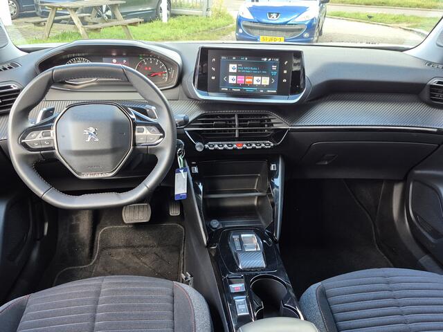 Peugeot 2008 1.2 PureTech Active Pack | 130 PK | Automaat | Navigatie | Camera |