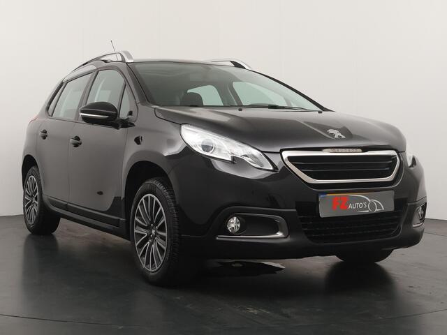 Peugeot 2008 1.2 PureTech Active Automaat - Navigatie - Trekhaak - Panoramadak
