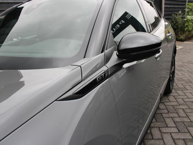 Peugeot 2008 GT 1.2 Hybrid 136PK e-DCS6 Automaat Navigatie, Camera 360, Pano-Opendak, Adaptieve Cruise Control, Lichtmetalen velgen, Zwart dak