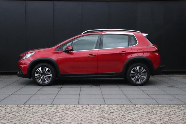 Peugeot 2008 1.2 PureTech Allure | PANODAK | TREKHAAK | CAMERA | NAVI | CRUISE |