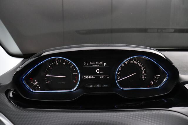 Peugeot 2008 1.2 PureTech Allure | PANODAK | TREKHAAK | CAMERA | NAVI | CRUISE |