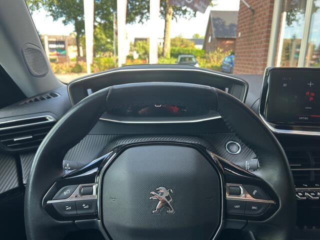 Peugeot 2008 1.2 PT B.L. Allure CAMERA / VIRTUAL COCKPIT / NAVI / CLIMA / CAR
