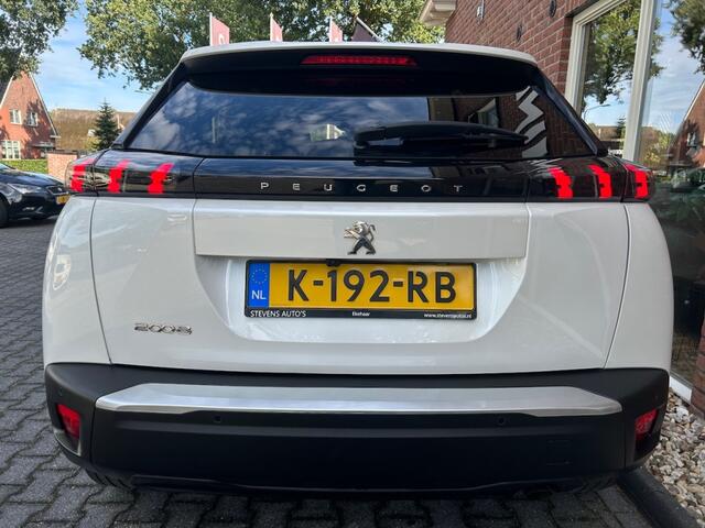 Peugeot 2008 1.2 PT B.L. Allure CAMERA / VIRTUAL COCKPIT / NAVI / CLIMA / CAR