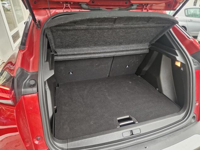 Peugeot 2008 1.2 PureTech 130 Allure | Navigatie | Climate & Cruise Control | Achteruitrijdcamera | LMV |