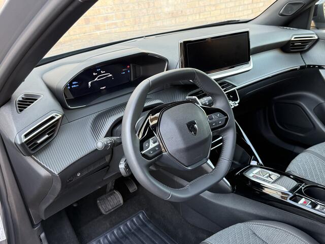 Peugeot 2008 1.2 PureTech 130 Allure Automaat | Camera | PDC | Stoelverwarming |