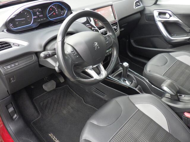 Peugeot 2008 1.2 AUTOMAAT Allure, Panodak, Cruise, Trekhk, NL/NAP!