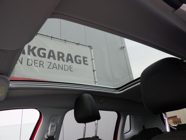 Peugeot 2008 1.2 AUTOMAAT Allure, Panodak, Cruise, Trekhk, NL/NAP!