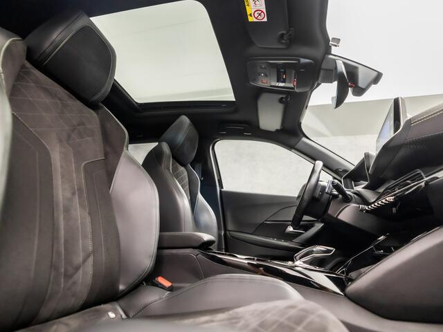 Peugeot 2008 1.2 PureTech GT-Line Sport 155Pk Automaat (PANORAMADAK, VIRTUAL COCKPIT, APPLE CARPLAY, LEDER/ALCANTARA, 360 CAMERA, STOELVERWARMING, ADAPTIVE CRUISE, GETINT GLAS, KEYLESS, LED KOPLAMPEN, DAB+, NIEUWSTAAT)