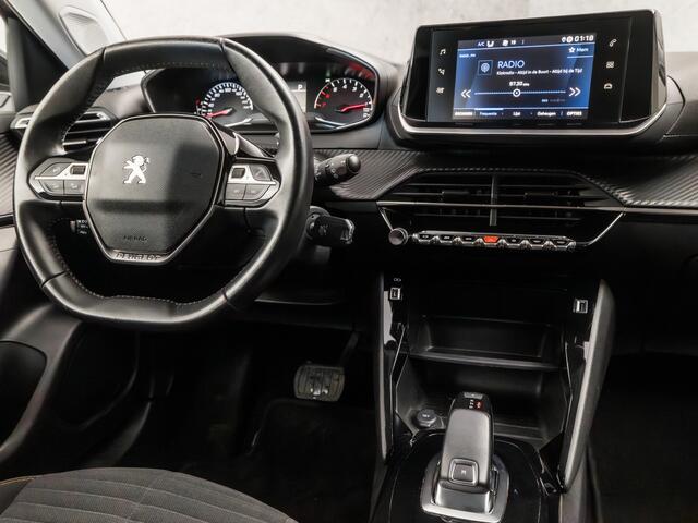 Peugeot 2008 1.2 PureTech Sport 131Pk Automaat (APPLE CARPLAY, GROOT NAVI, LANE ASSIST, PARKEERSENSOREN, SPORTSTOELEN, LED KOPLAMPEN, LM VELGEN, NIEUWSTAAT)