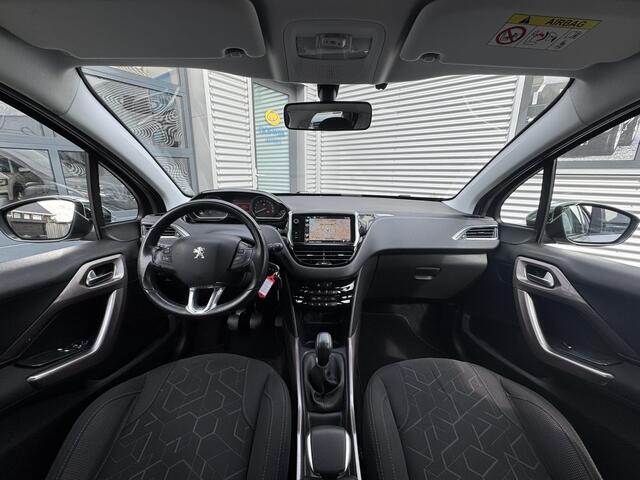 Peugeot 2008 1.2 PureTech Style Clima Navi Cruise-Control