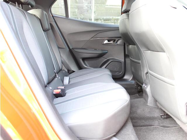 Peugeot 2008 1.2 PureTech Allure Pack | Camera / Climate / Navi