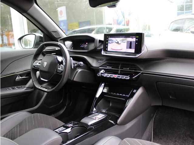 Peugeot 2008 1.2 PureTech 130 GT Automaat | Navi / Alcantara / Camera