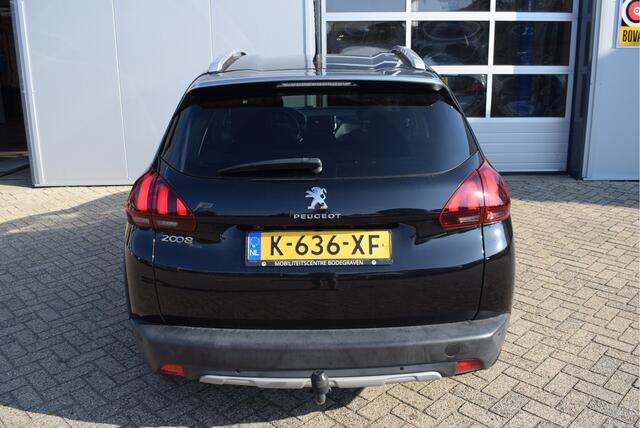 Peugeot 2008 1.2 PureTech Allure | 110PK | Trekhaak | Camera | Climate Control
