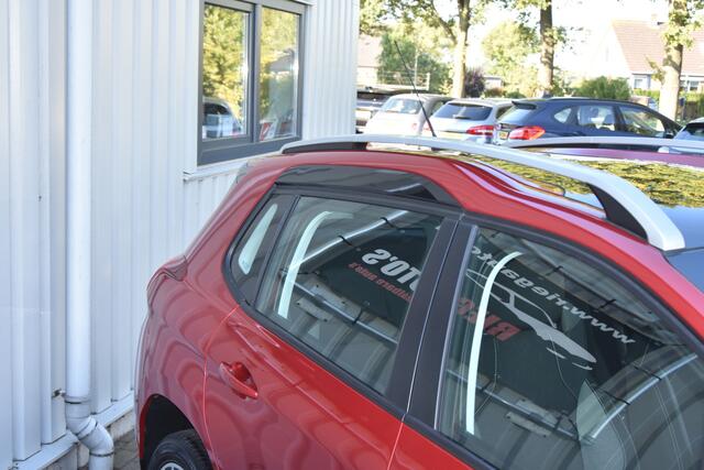 Peugeot 2008 1.2 82PK Blue Lion Automaat. Panorama dak, Navigatie, Cruise, Airco!!